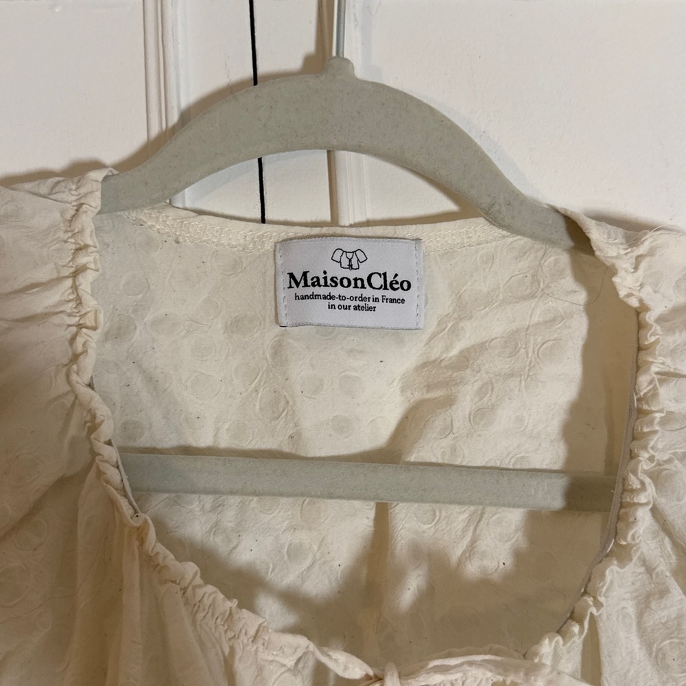 COUP DE FOUDRE II – Cream tone-to-tone dots puffy blouse - Picture 2 of 4